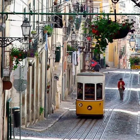 Calcada Do Combro Apartment Lisbon Exterior photo